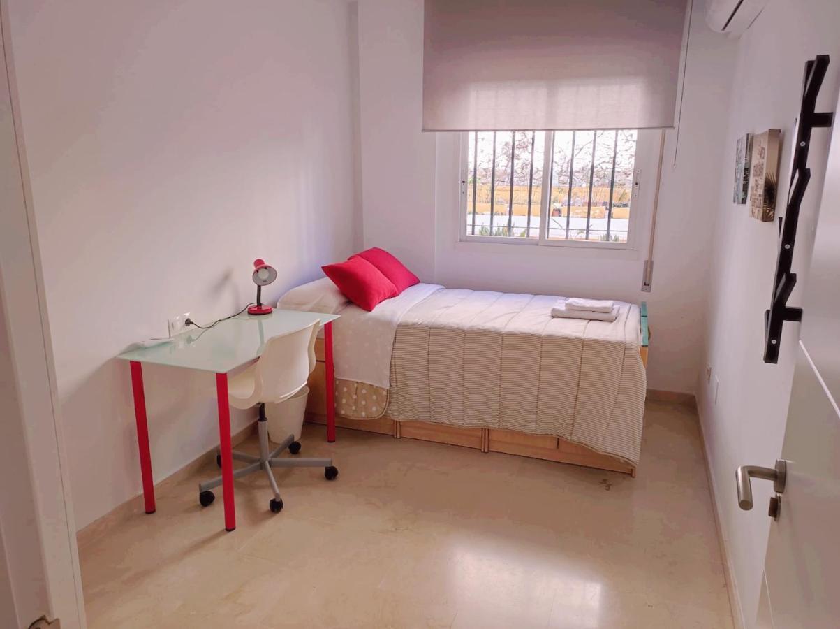 Apartamento Gloria 2 Малага Екстериор снимка