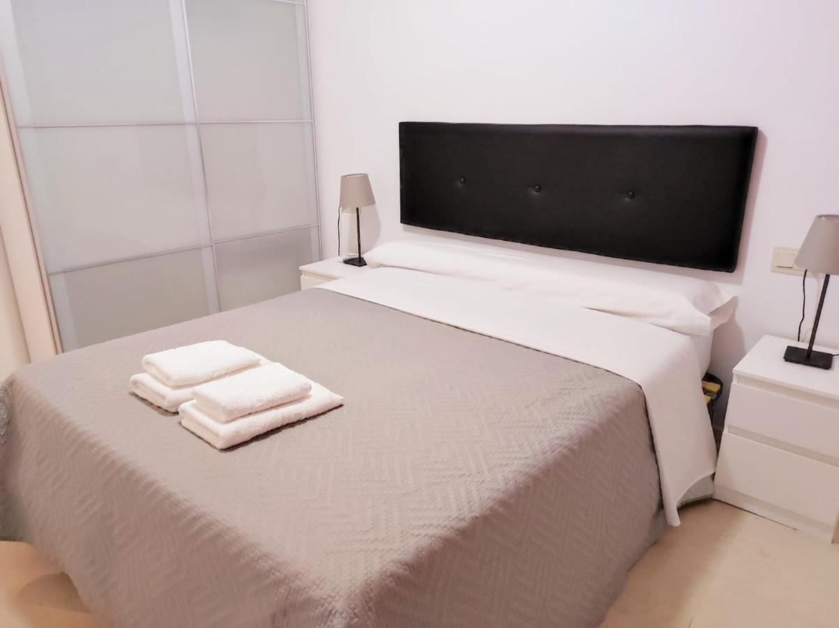 Apartamento Gloria 2 Малага Екстериор снимка