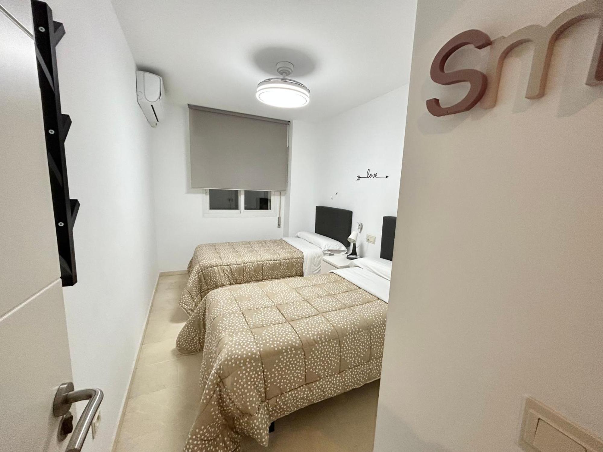 Apartamento Gloria 2 Малага Екстериор снимка